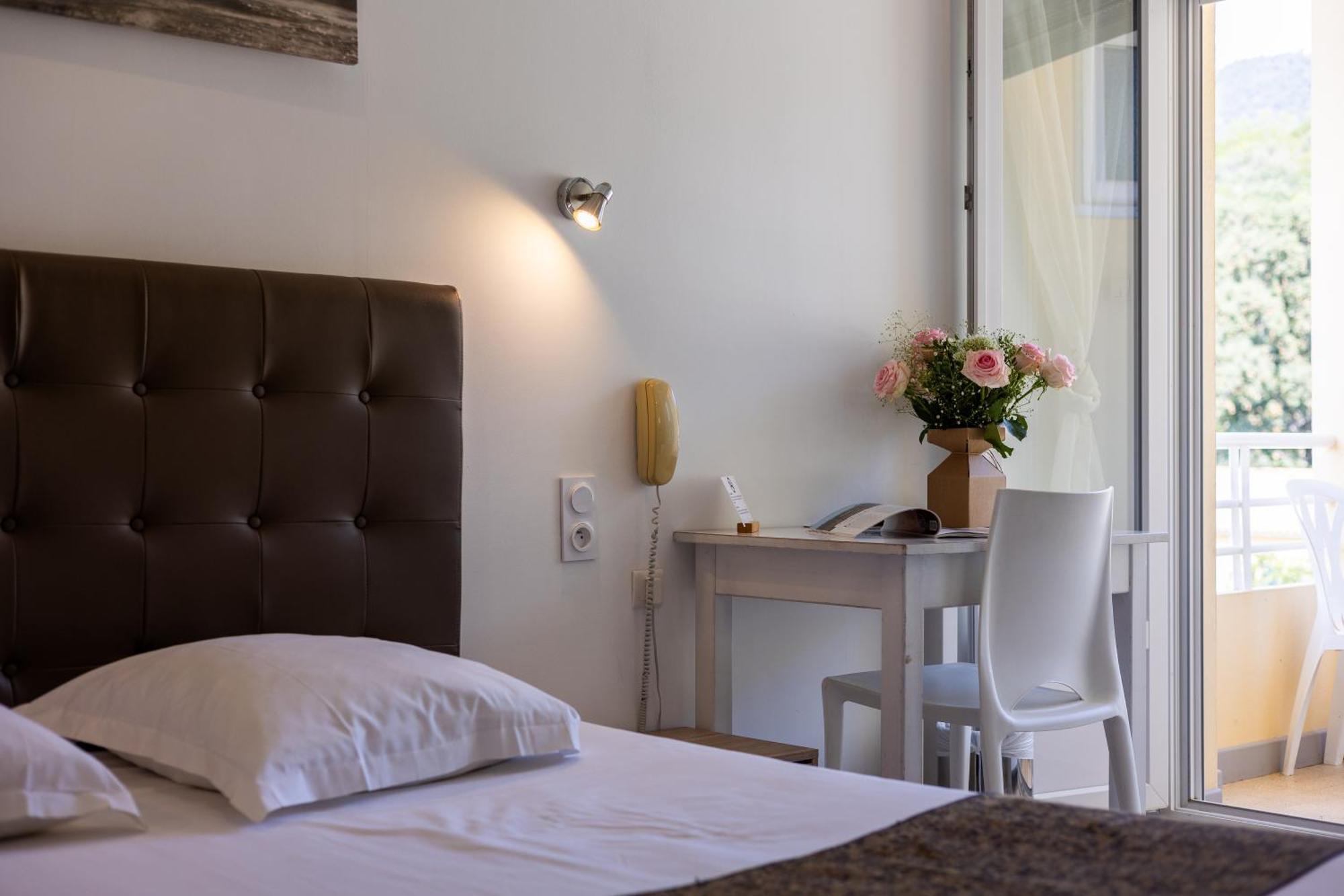 Cap Nègre Hôtel Le Lavandou Esterno foto